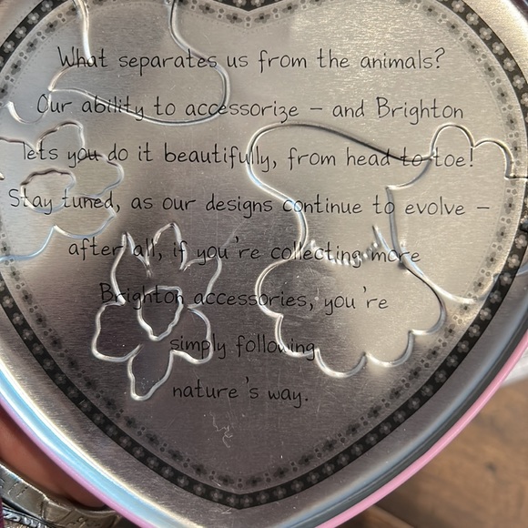 Heart Shaped Brighton Collection Tin Medium Size - Picture 8 of 16